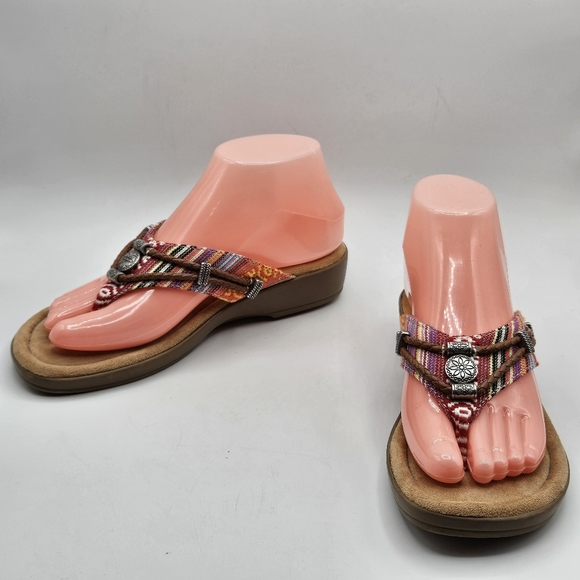 Minnetonka between the toe thong sandals size 7 - Picture 4 of 12